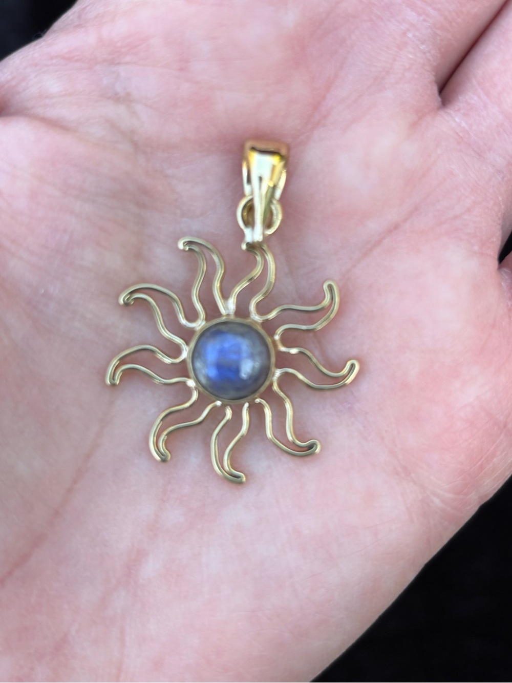 Charles Albert Alchemia Sunburst Pendant with Blue Labradorite - Picture 3 of 5